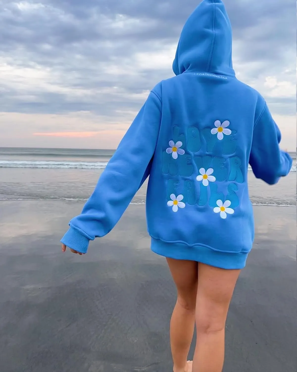 Women Teen Girls Cute Embroidered Flower Ocean Graphic Hoodies Coastal Preppy Long Sleeve Pocket Hoodie Sweatshirts